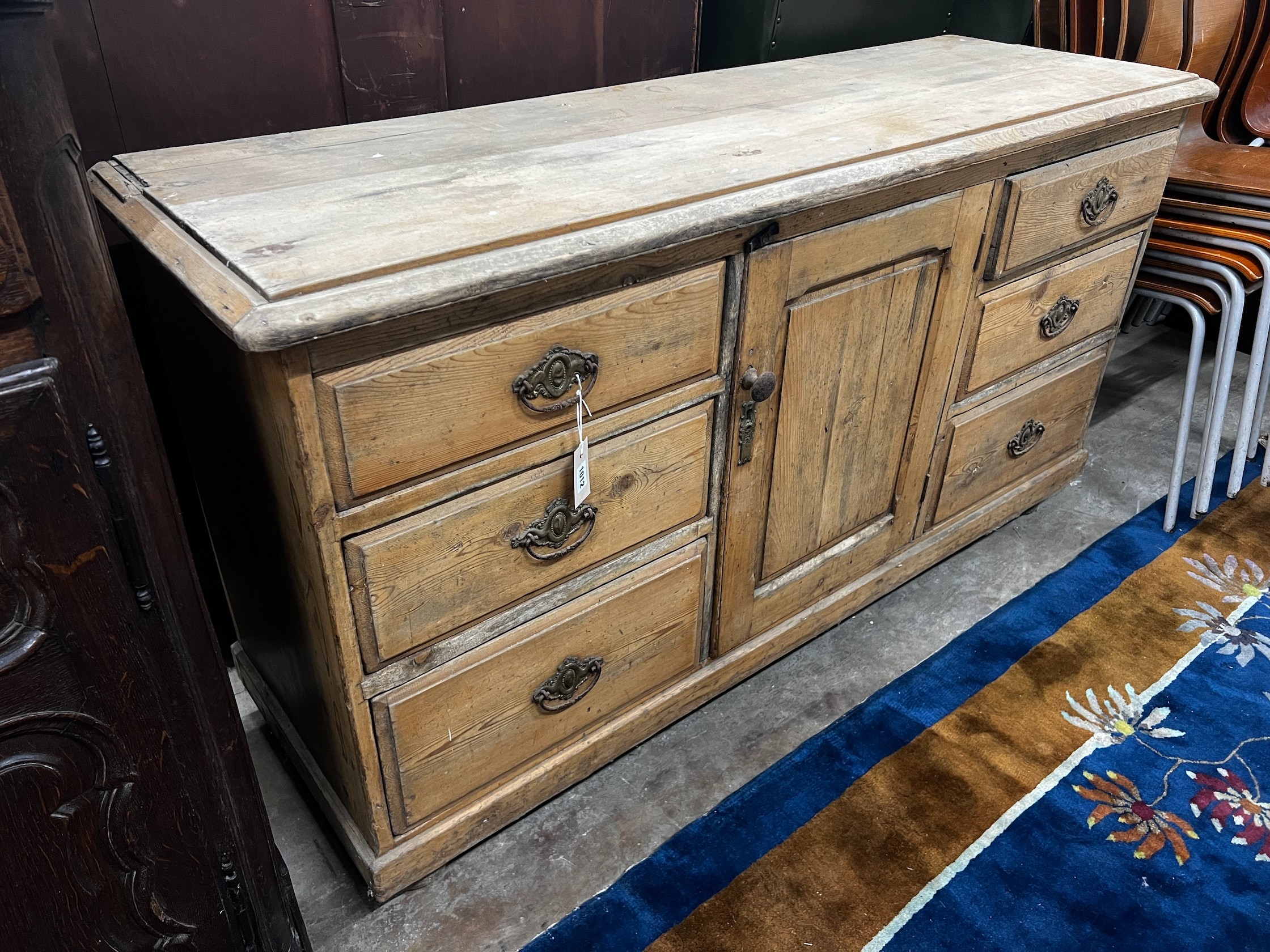 A Victorian pine low dresser, width 153m depth 49cm height 83cm